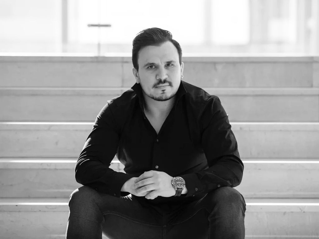 Вячеслав Васильев, баритон