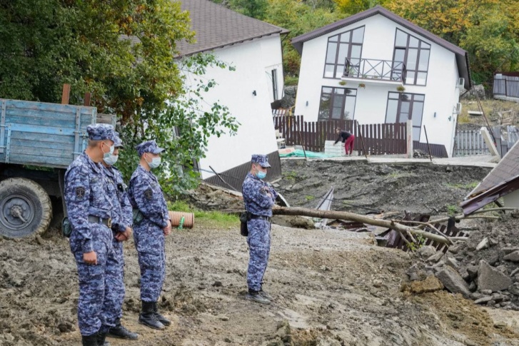 Стихийное бедствие обрушилось на сочинское село Сергей-Поле в ночь с 4 на 5 октября