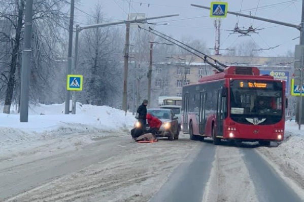 ДТП произошло возле дома <nobr class="_">№ 11</nobr> на улице Гагарина ДТП произошло возле дома <nobr class="_">№ 11</nobr> на улице Гагарина