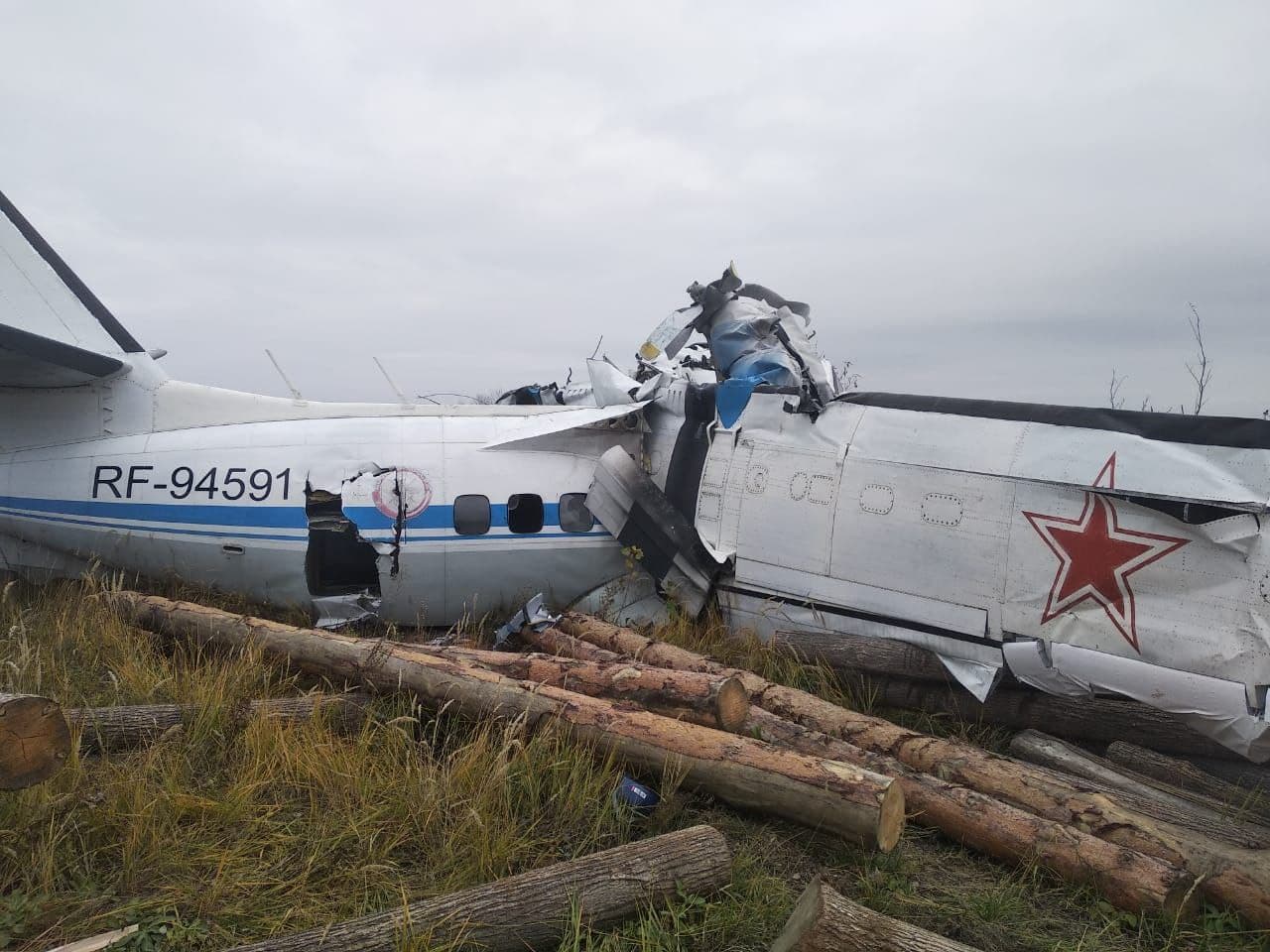 В Татарстане упал самолет с парашютистами на борту