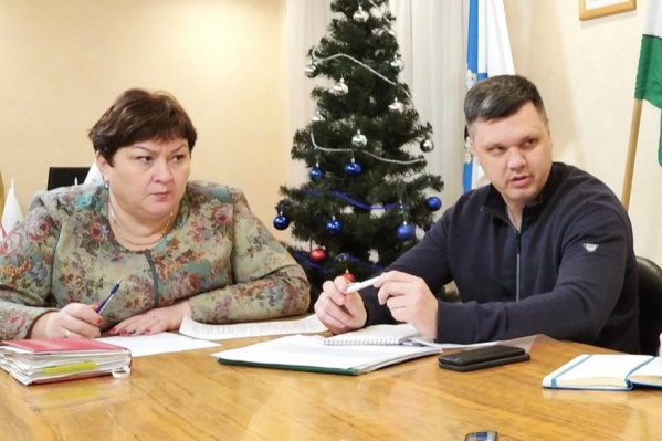 Надежда Ботева на совещании с бывшим зампредом правительства Поморья Евгением Фоменко Надежда Ботева на совещании с бывшим зампредом правительства Поморья Евгением Фоменко