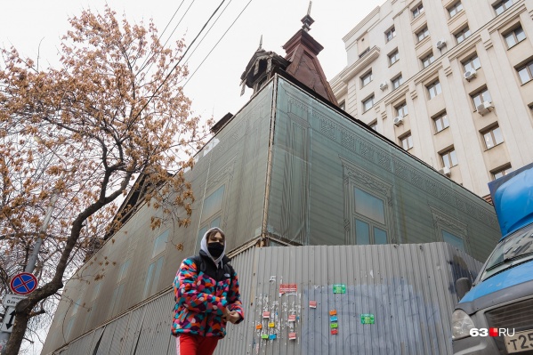 Пришедший в плачевное состояние памятник чиновники хотят убрать с улицы Самарской Пришедший в плачевное состояние памятник чиновники хотят убрать с улицы Самарской