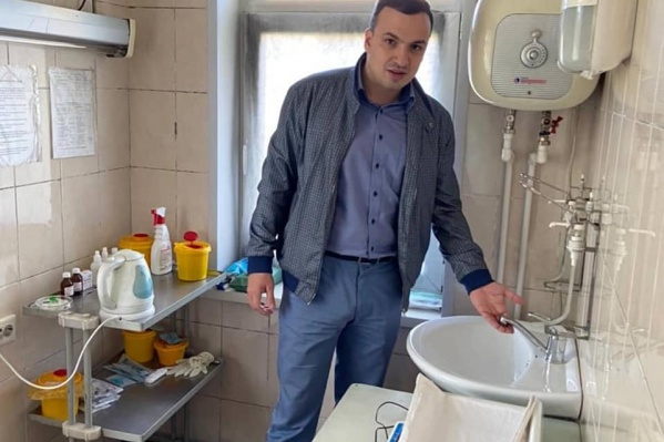 Свою кампанию Дмитрий Ионин строил на работе с жителями. Он специализируется на ЖКХ Свою кампанию Дмитрий Ионин строил на работе с жителями. Он специализируется на ЖКХ