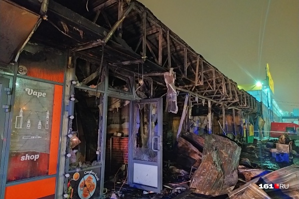 Пожар начался примерно в 00:30 Пожар начался примерно в 00:30