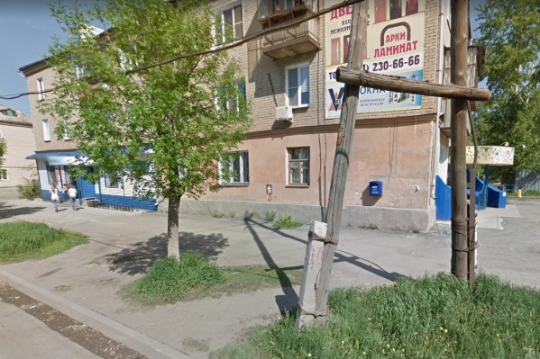 Коробку с ребенком подкинули к одной из квартир дома на улице Мира Коробку с ребенком подкинули к одной из квартир дома на улице Мира