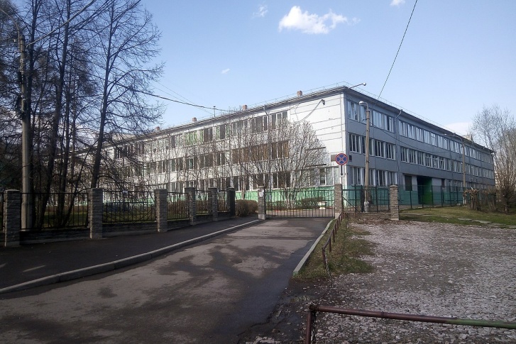 Учитель была на испытательном сроке в гимназии Учитель была на испытательном сроке в гимназии