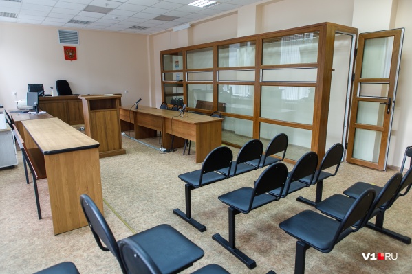 Подозреваемых в мошенничестве волгоградцев отправили в СИЗО Подозреваемых в мошенничестве волгоградцев отправили в СИЗО