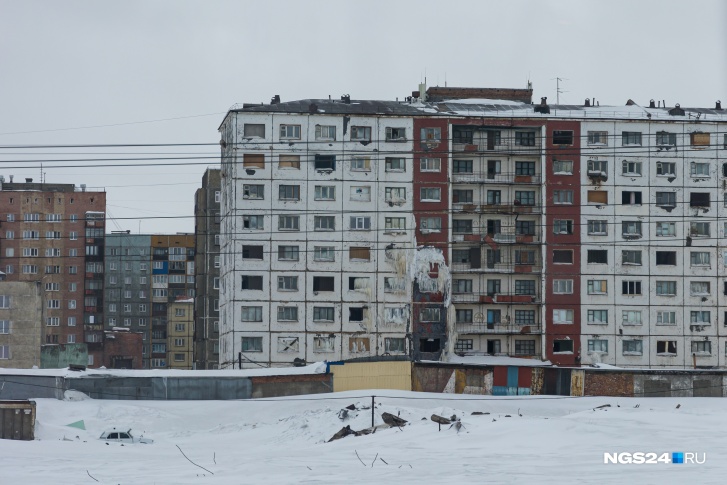Примерно так в Норильске выглядит около половины всего жилья Примерно так в Норильске выглядит около половины всего жилья