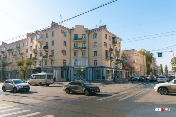 Одна из уникальных с архитектурной и исторической точек зрения улица города — Самарская Одна из уникальных с архитектурной и исторической точек зрения улица города — Самарская