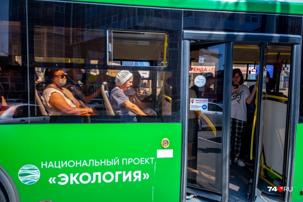 Жители микрорайона Тополиная аллея заметят изменения в транспортном обслуживании уже в этом году. По крайней мере, это пообещали в Миндортрансе Жители микрорайона Тополиная аллея заметят изменения в транспортном обслуживании уже в этом году. По крайней мере, это пообещали в Миндортрансе
