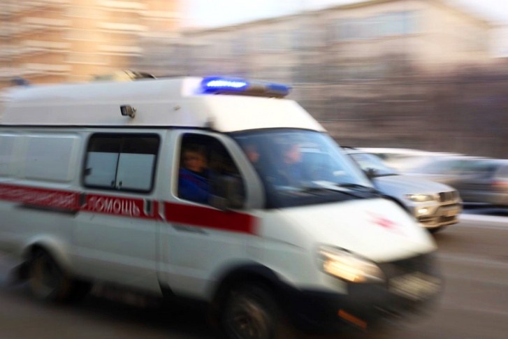 10-летний мальчик был доставлен в больницу с сильными ожогами после удара током от трансформаторной будки 10-летний мальчик был доставлен в больницу с сильными ожогами после удара током от трансформаторной будки