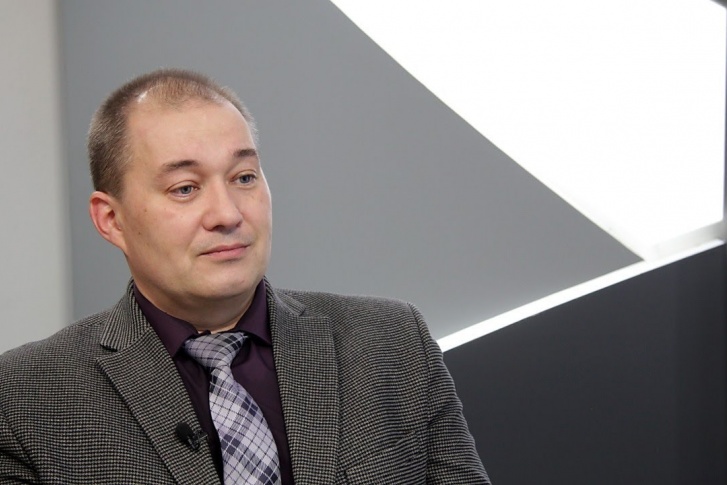 Владимир Россохин является специалистом по фондовому рынку и доцентом нижегородского филиала ВШЭ