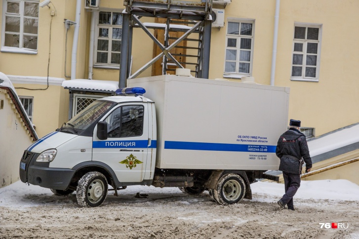 Оба осужденных стояли на пикетах Оба осужденных стояли на пикетах