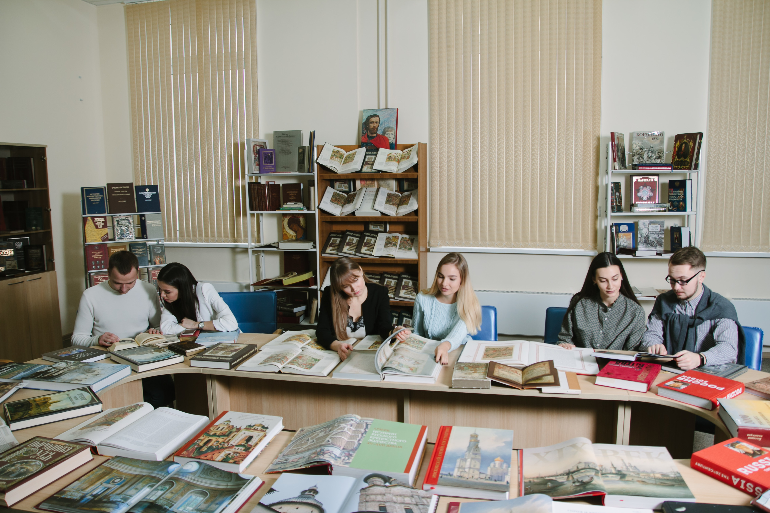 С этого года можно подать документы в ВолГУ сразу <nobr class="_">на 10 специальностей</nobr> С этого года можно подать документы в ВолГУ сразу <nobr class="_">на 10 специальностей</nobr>