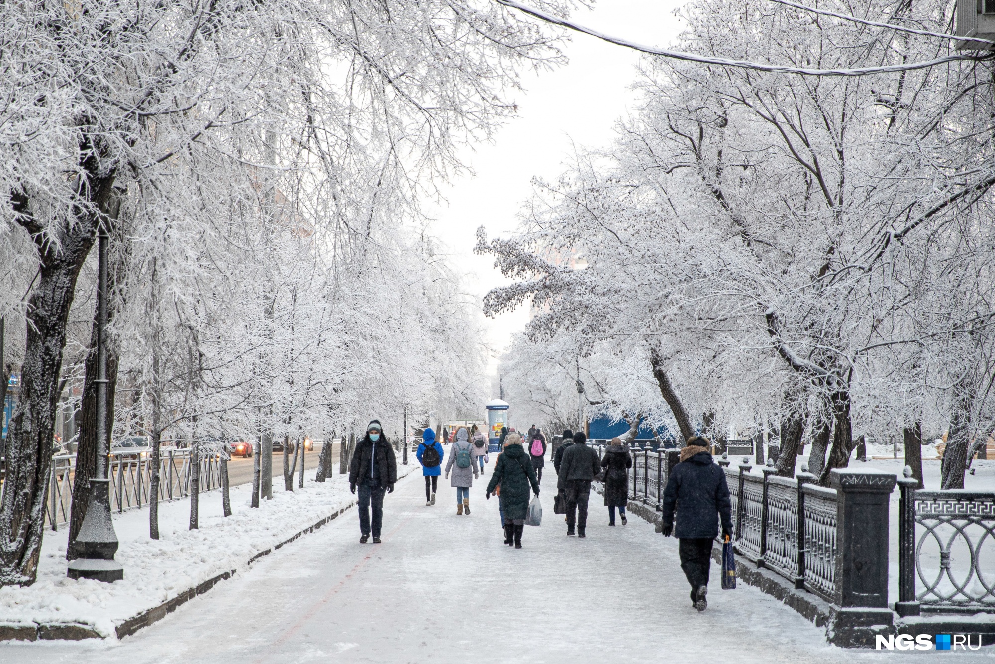 манежная площадь 2010 чурки. декабрь 11 2012. гололед. декабрь 11 2012. 12.