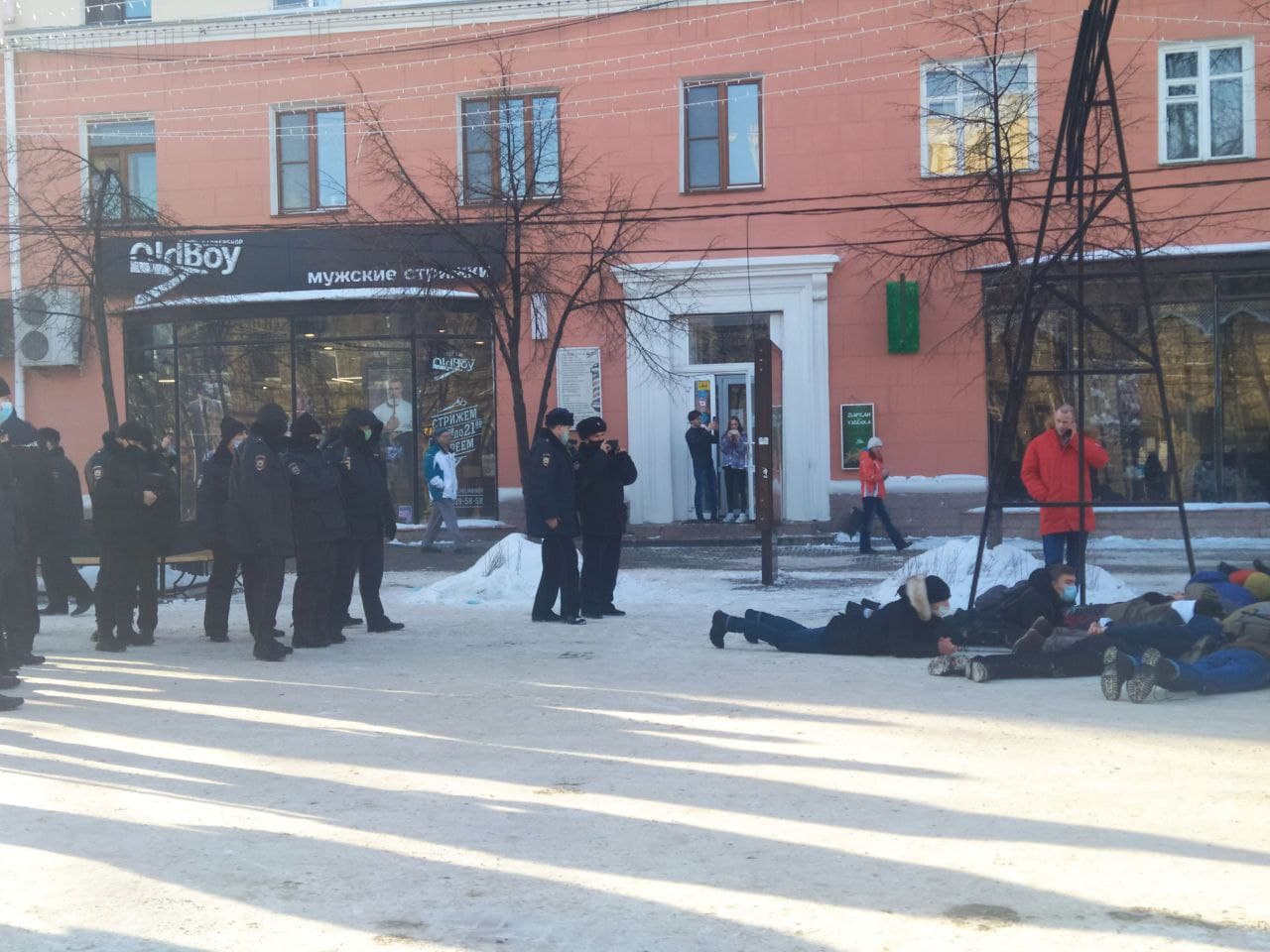 Говорят, что среди этих задержанных детей нет Говорят, что среди этих задержанных детей нет