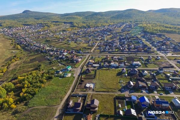 Частный сектор на Кузнецовском плато Частный сектор на Кузнецовском плато