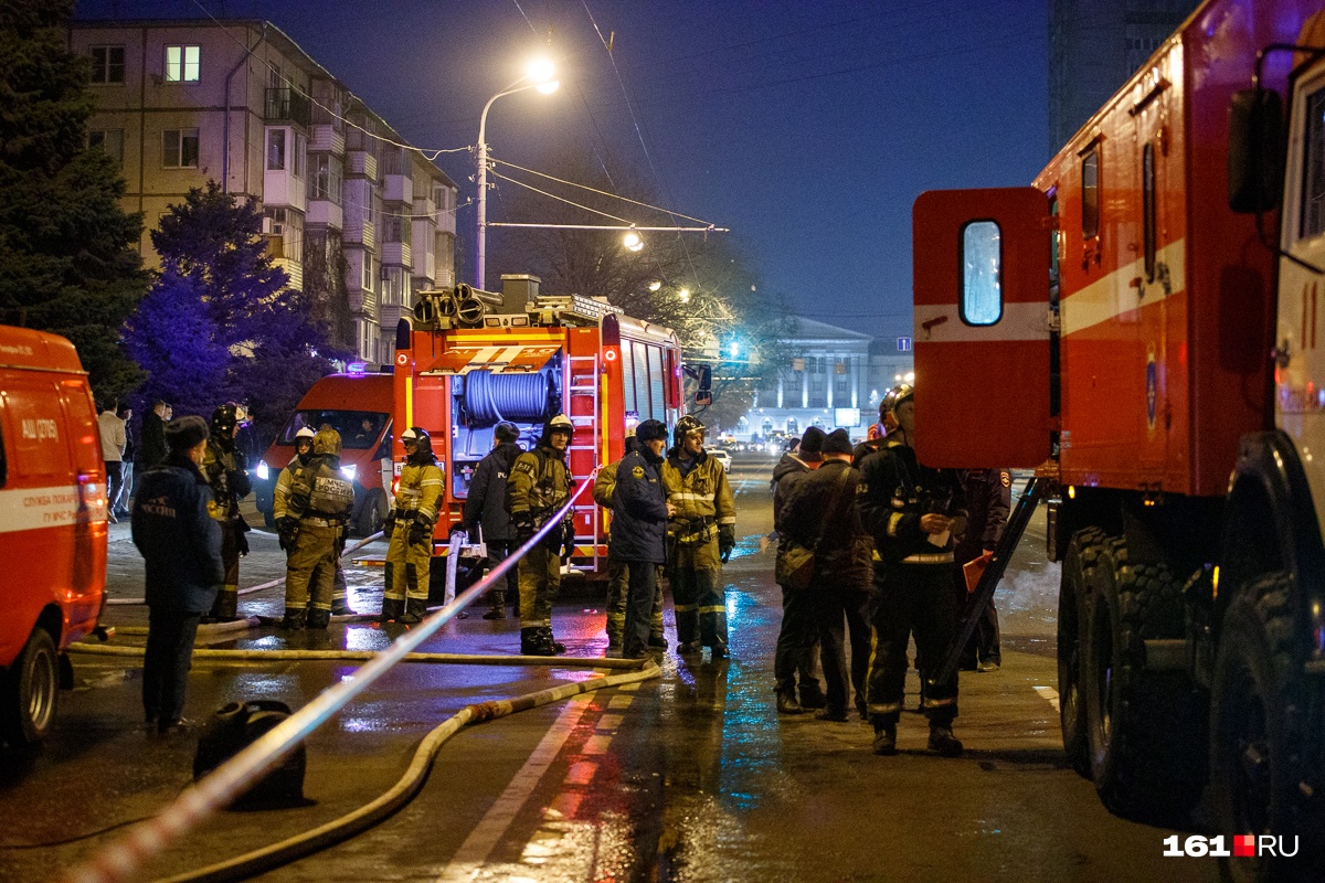 Сообщение о пожаре поступило в <nobr class="_">03:30</nobr> Сообщение о пожаре поступило в <nobr class="_">03:30</nobr>