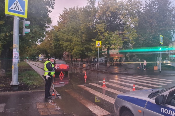 Водитель говорит, что не заметила девочку Водитель говорит, что не заметила девочку
