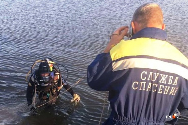 Тело погибшего подростка нашли водолазы Тело погибшего подростка нашли водолазы