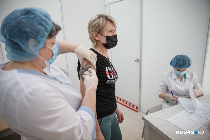 По данным Минздрава Кузбасса, прививку от коронавируса поставили уже <nobr class="_">213 307</nobr> человек