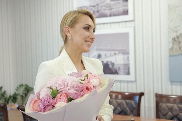 В один день Елена Веснина лишилась олимпийских медалей и получила в подарок дорогой внедорожник В один день Елена Веснина лишилась олимпийских медалей и получила в подарок дорогой внедорожник