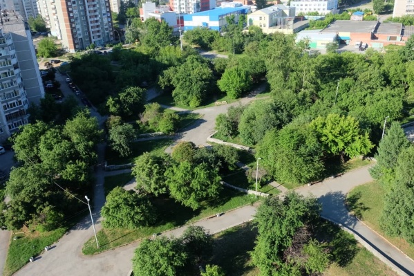 В сквере сейчас нет велодорожек В сквере сейчас нет велодорожек