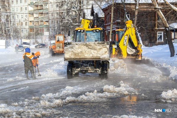 Авария произошла еще ночью, и, как утверждают в «Водоканале», протечка была устранена еще в 06:00. Авария произошла еще ночью, и, как утверждают в «Водоканале», протечка была устранена еще в 06:00.