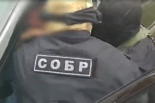 Операция по задержанию проходила на улице Софьи Перовской в Уфе Операция по задержанию проходила на улице Софьи Перовской в Уфе
