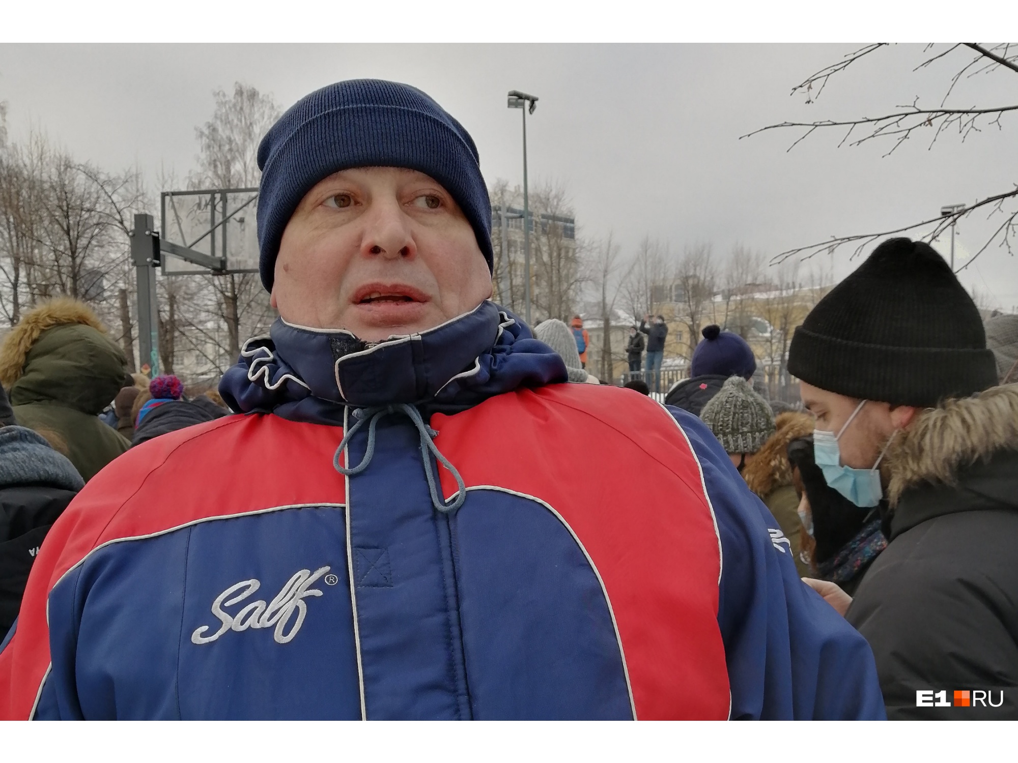 Александр вышел на прогулку Александр вышел на прогулку 