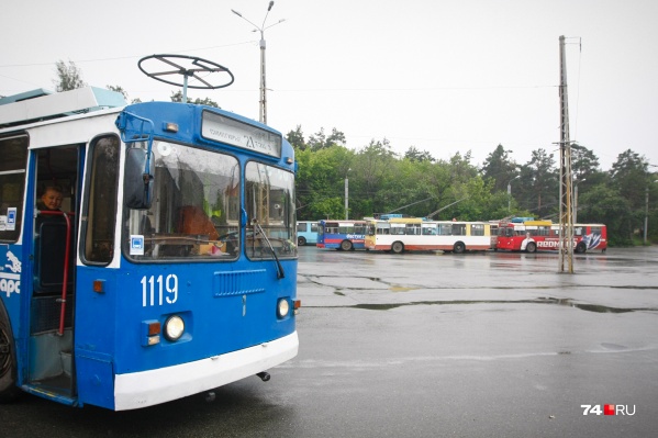 Сейчас на линию выходят троллейбусы, средний возраст которых <nobr class="_">23 года</nobr> Сейчас на линию выходят троллейбусы, средний возраст которых <nobr class="_">23 года</nobr>
