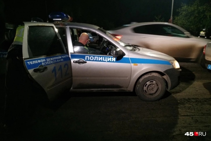 В этом году зауральским полицейским не раз пришлось гнаться за пьяными водителями, которые отказывались останавливаться В этом году зауральским полицейским не раз пришлось гнаться за пьяными водителями, которые отказывались останавливаться