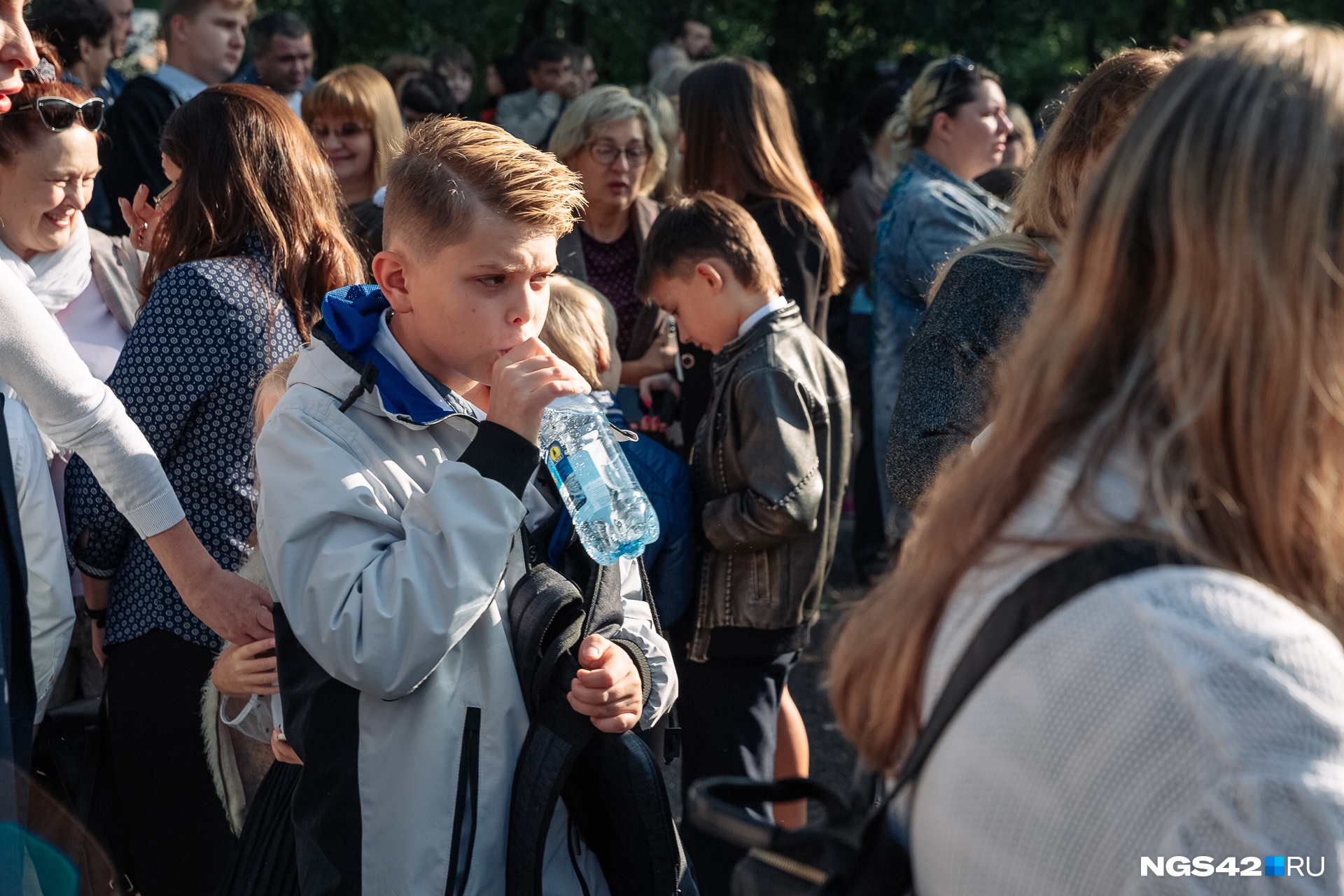Еще одна мужская стрижка с модной укладкой Еще одна мужская стрижка с модной укладкой