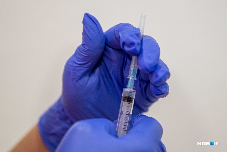Вакцину не рекомендуют вводить во время обострения хронических заболеваний