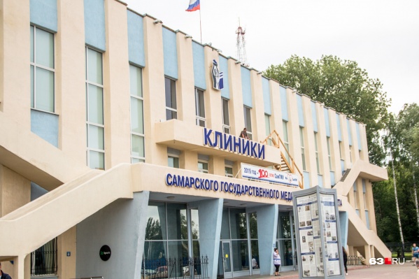 Медики клиник вуза не попали под региональное распоряжение о единовременной выплате в <nobr class="_">10 000</nobr> рублей Медики клиник вуза не попали под региональное распоряжение о единовременной выплате в <nobr class="_">10 000</nobr> рублей