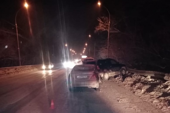 Авария произошла на улице Мира Авария произошла на улице Мира