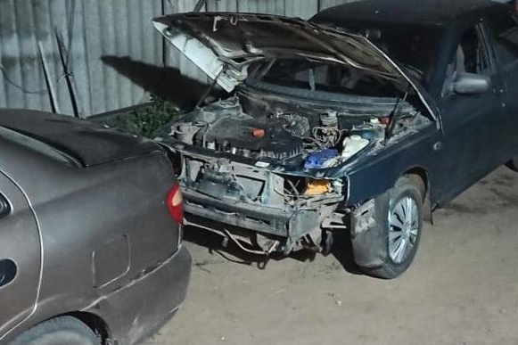 Следователи изъяли полуразобранный автомобиль Следователи изъяли полуразобранный автомобиль