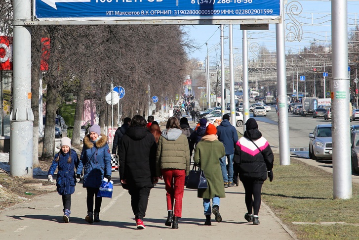 Власти решили ввести нерабочие дни из-за коронавируса Власти решили ввести нерабочие дни из-за коронавируса