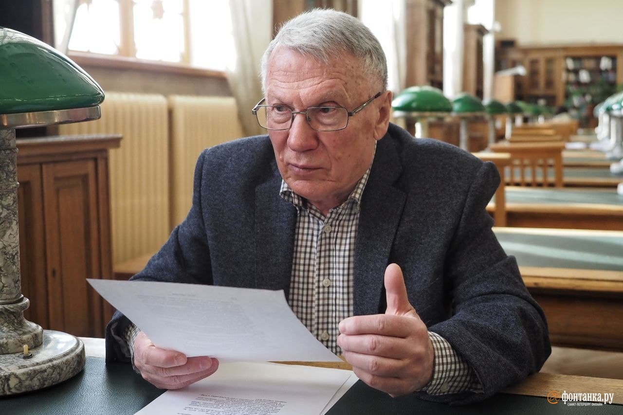 Валерий Леонов