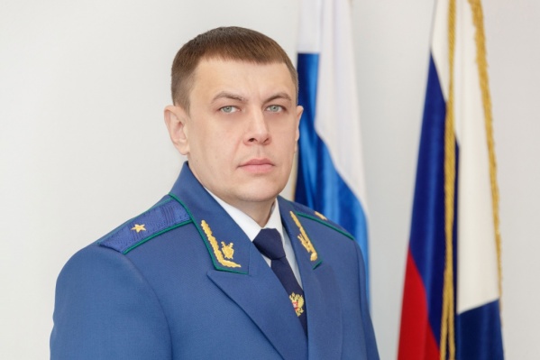 У Праскова 20 лет стажа в органах МВД и прокуратуре У Праскова 20 лет стажа в органах МВД и прокуратуре