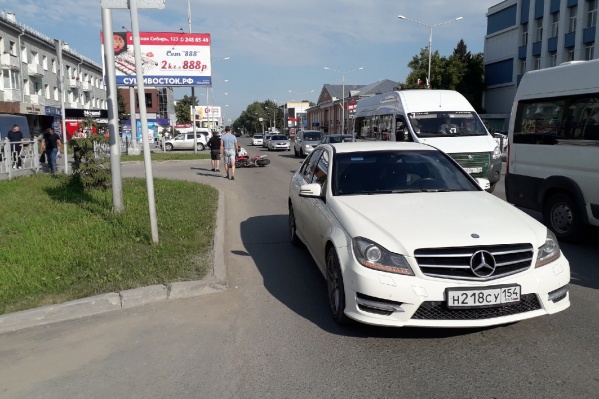 Водитель мотоцикла скончался на месте Водитель мотоцикла скончался на месте