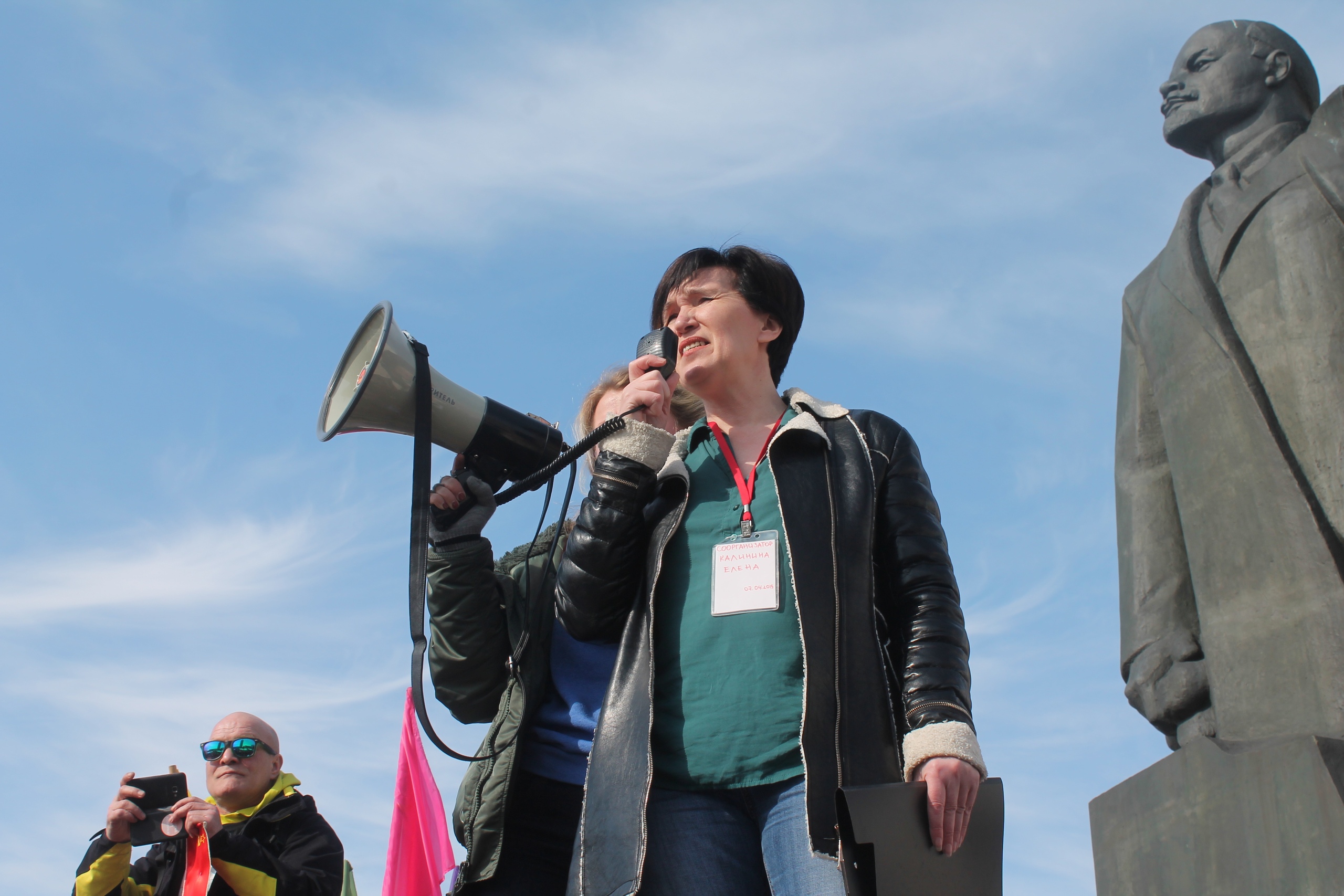 Елена Калинина на митинге 7 апреля против проекта «Шиес» Елена Калинина на митинге 7 апреля против проекта «Шиес»