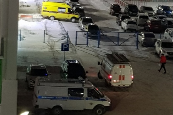Жители домов видели скопление машин экстренных служб во дворе, но не понимали, что произошло Жители домов видели скопление машин экстренных служб во дворе, но не понимали, что произошло