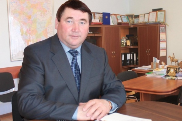 По версии следствия, чиновник нанес ущерб бюджету в три миллиона рублей По версии следствия, чиновник нанес ущерб бюджету в три миллиона рублей