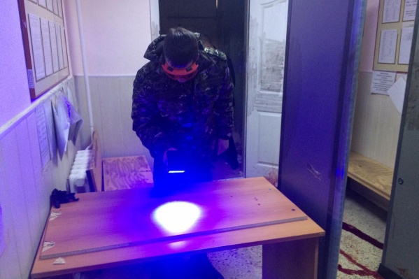 После кровавой драмы в здании мирового суда мужчина скрылся, но его нашли После кровавой драмы в здании мирового суда мужчина скрылся, но его нашли