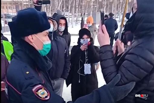 Итог долгой беседы, можно ли считать конкретно это выступление одиночным пикетом (нет) Итог долгой беседы, можно ли считать конкретно это выступление одиночным пикетом (нет)