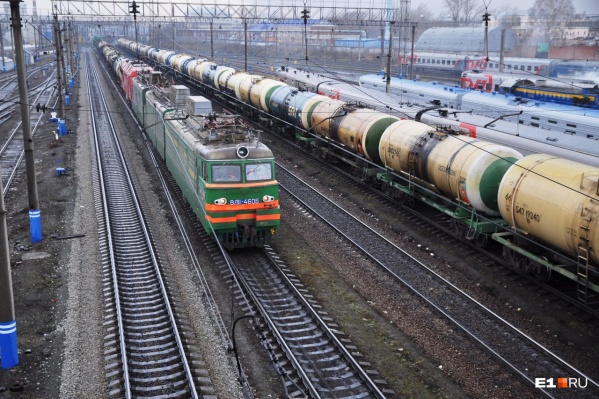 Медики оказали помощь ребенку Медики оказали помощь ребенку