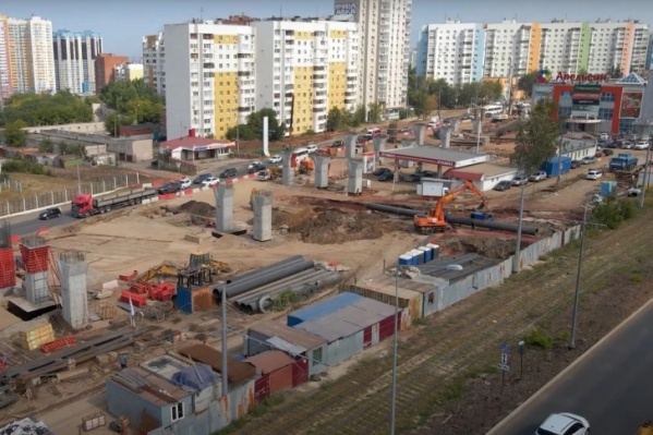 Многоуровневая развязка уже принесла немало хлопот местным жителям Многоуровневая развязка уже принесла немало хлопот местным жителям
