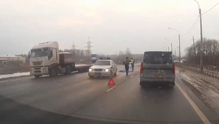 В Ярославле на Костромском шоссе насмерть сбили человека