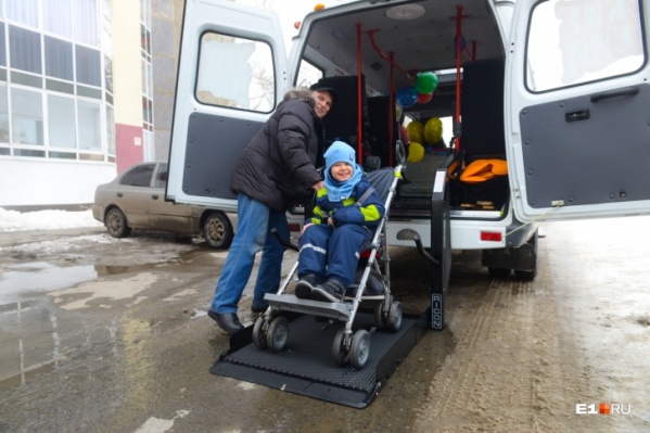 В 2019 году «Живи, малыш» <a href="https://www.e1.ru/news/spool/news_id-66021019.html" target="_blank" class="_">запустил такси</a> для детей-инвалидов В 2019 году «Живи, малыш» <a href="https://www.e1.ru/news/spool/news_id-66021019.html" target="_blank" class="_">запустил такси</a> для детей-инвалидов